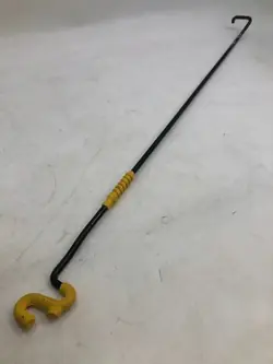 SEAT LEON Konepellituki OEM 5FA823363 - Käytetty