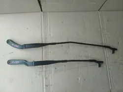 Brazo de limpiaparabris delantero izquierdo + derecho VW Golf IV