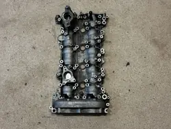 Tampa de válvulas OEM A1330160005 para Mercedes AMG A45