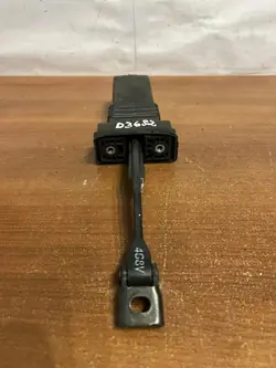 Butée de porte avant gauche Audi D3682 2018