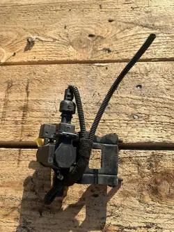 Válvula de controle de sobrealimentação Opel Astra J 55567246