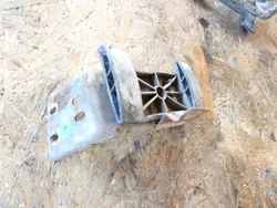 Supporto paraurti anteriore destro Mercedes W140