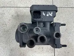 EBS-jarruventtiili OEM A0014311613 Mercedes Actrosille