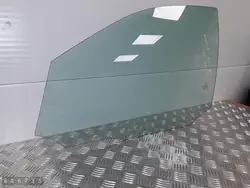 Mercedes dörrglas OEM E143R001582 - Begagnad
