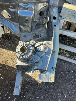 Rechter Längsträger OEM A2136370735 Mercedes-Benz
