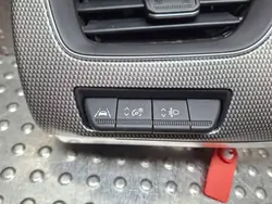 Grelha de ventilação esquerda OEM S26301814 Renault Captur II