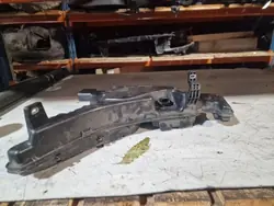 Audi A4 B9 spolarbehållare OEM 8W0955451A - Begagnad