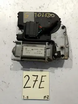 Seat Toledo kattoluukku moottori OEM 1H0959731 27E