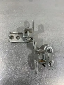 Charnières portes avant Toyota Prius OEM FBZ19143