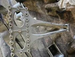 OEM 81432153037 Garra de Montaje Puente Bastidor - Usado