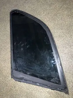 Vitre arrière gauche OEM 51367145043 BMW 5 Touring E39