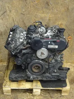 AUDI A4 B7 04-08 A6 C6 04-08 3.0 TDI Moottori
