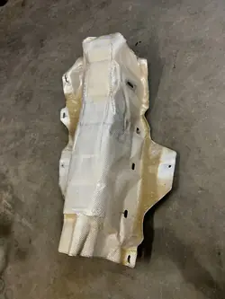 OEM LX6B-11448-BD Alustan lämpösuojus Ford Kuga