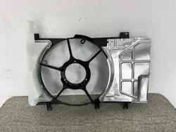 Toyota Tuulettimen Kotelo OEM - Käytetty, Yaris III 1.5 VVTi