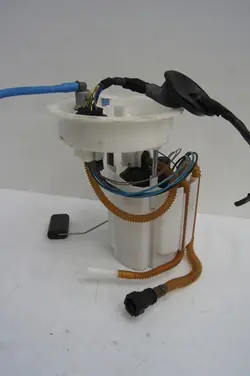 Polttoainepumppu BMW X1 F48 X2 F39 16117300463