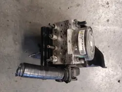 Mazda CX-5 2.2 ABS-jarrupumppu OEM KJ01437AOB