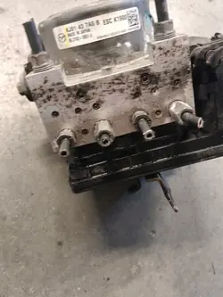 Pompe à frein ABS Mazda CX-5 2.2 OEM KJ01437AOB