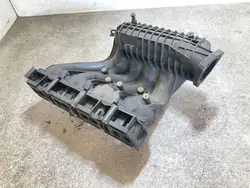 Insugningsgrenrör Mercedes-Benz A61109037 2.2L Diesel
