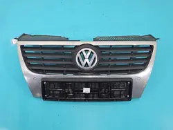 VW Passat B6 Sedan Grill 05-10
