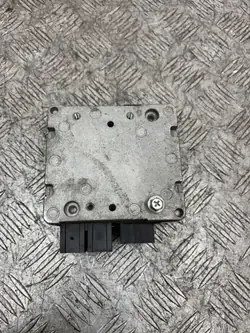 Ohjaustehostimen ohjain Suzuki Swift MK7 3872068LA0