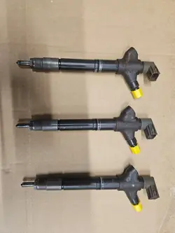 Toyota Avensis Bränsleinsprutare 2.0 D-4D Diesel 23670-0R100