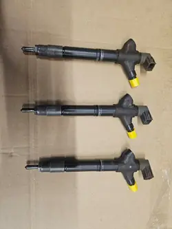 Injecteur de carburant Toyota Avensis 2.0 D-4D Diesel 23670-0R100