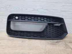 Rejilla de parachoques delantero derecho Audi A1 2016 OEM 8XA807682C