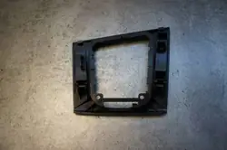 BMW 3 E46 Vaihteenvalitsimen kehys OEM 8211465 - Käytetty