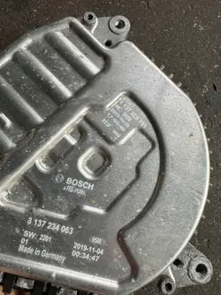 Pièce d'origine Mercedes-Benz OE 3137234063 d'occasion