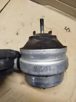 Volkswagen OE 8E0199379BL