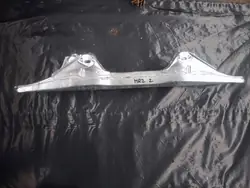 Toyota MR2 Taka-akselipalkki OEM hhet545 - Käytetty