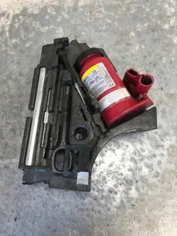 OEM 2N0011031E 7C0012021P Domkraft för VW Crafter II 7C