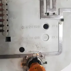 Takavalon Lamppukantaja Vasen Mercedes OEM A2118201377