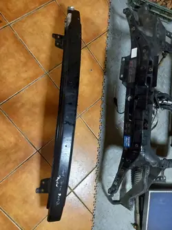 Poutre de pare-chocs avant Seat Ibiza 2006