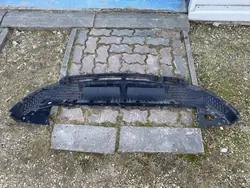 Ford Kuga MK3 stötfångartäckplatta LV4B-A8B384-J