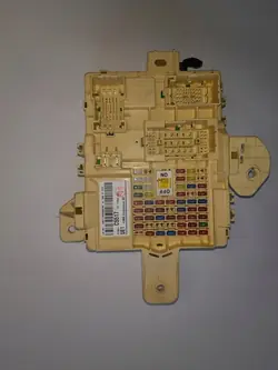 KIA SORENTO III CAIXA DE FUSÍVEIS MÓDULO BSI OEM