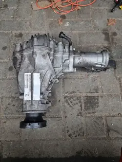 JEEP GRAND CHEROKEE WK2 FRONT DIFFERENTIAL 3.45 P68251556AA