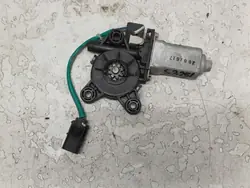 Vasemmalla etuikkunan nostomoottori HYUNDAI SANTA FE 2PIN 9881026100