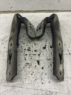 Charnière de capot G/D Audi A6 C6 (2004-2011) 4F0823301 4F0823302