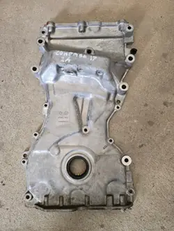 Jeep Compass II 2.4 Etutahdistuskansi OEM 05048201AA