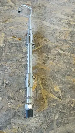 GOLF 7 SPORTSVAN TSI Polttoaineputki 04E133320D