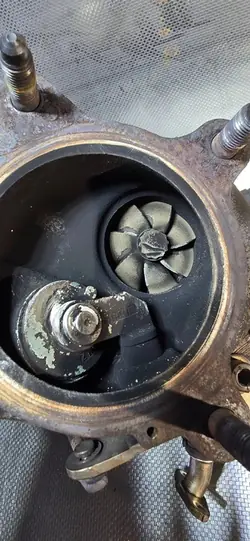 Kokonainen turboahtim AUDI A4 B8 2.0 TFSI 06H145702G