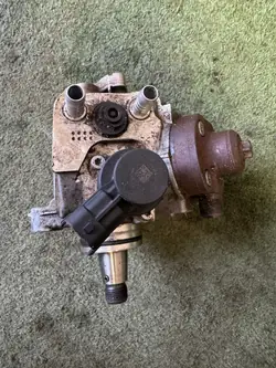 Pompe à injection Isuzu d'occasion OEM 255927