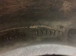 Volvo trumbromsstöd OEM 1586761, vänster drivaxel