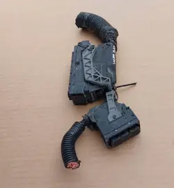 OEM WTYCZKI KOSTKI KOMPUTERA Toyota Yaris IV:lle