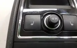 OEM 3T0857289A Aschenbecher Tunnel hinten für Skoda Superb