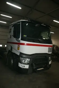 Gama T axelbalk med klämmor - Begagnat Renault OE