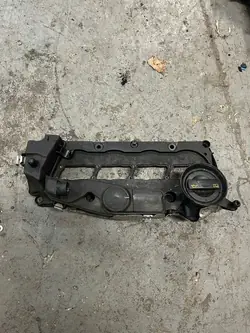 Couvercle de soupape AUDI A4 03L103469K