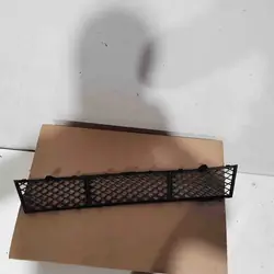 Grade de ventilação dianteira BMW 5 F10 F11 2010 OEM