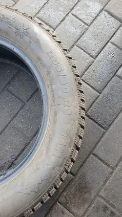 Grelha traseira de porta-malas OEM 20560R16 para Renault Megane III